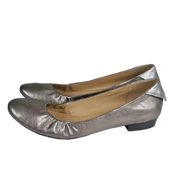 Nine West Metallic Gold  Silver Ballet Flat Leather Round Toe Shoes Size 7 - Picture 1 of 14